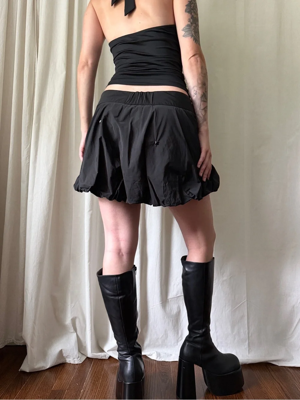 Bebe Black Bubble Hem Mini Skirt with Studs Women's Size Medium